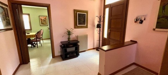 Casa de 5 dormitorios en Pordenone, Italy No. 325629 5