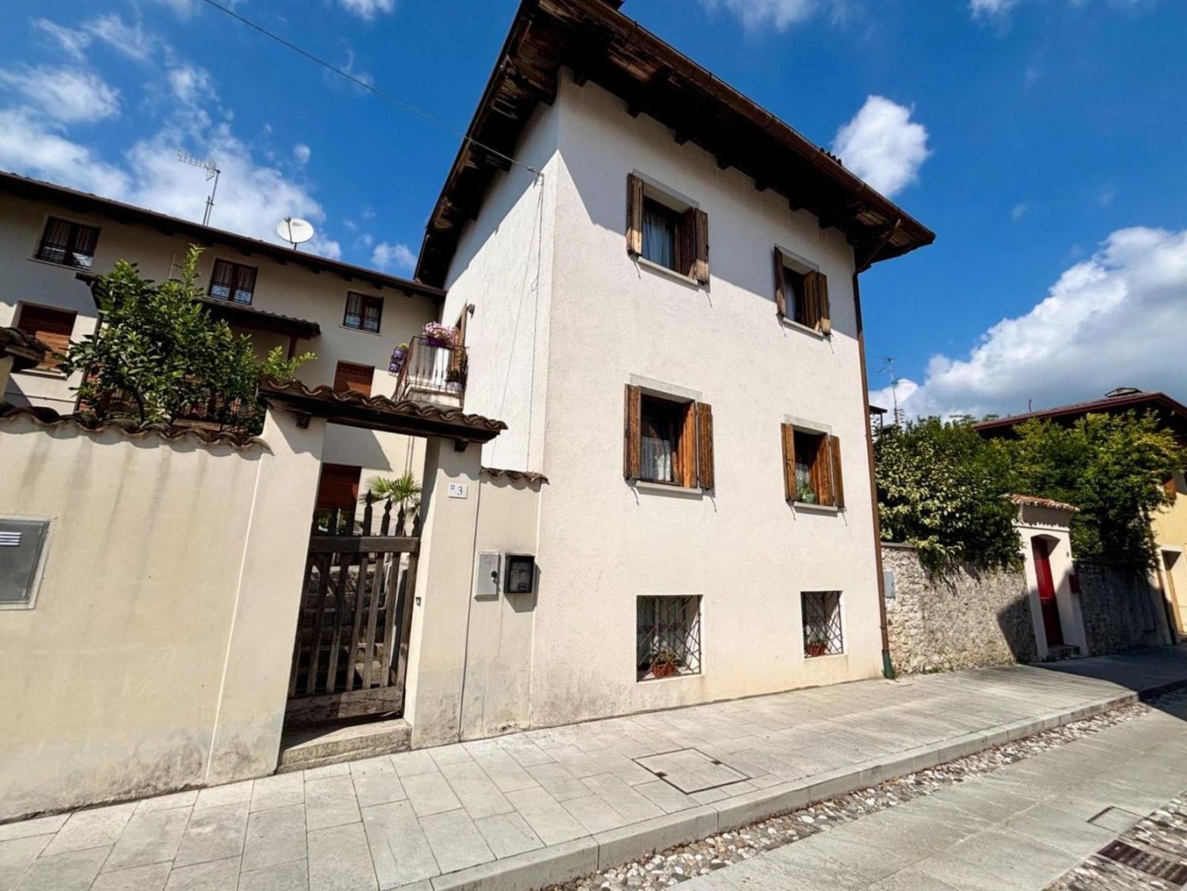 Casa de 5 dormitorios en Pordenone, Italy No. 325629