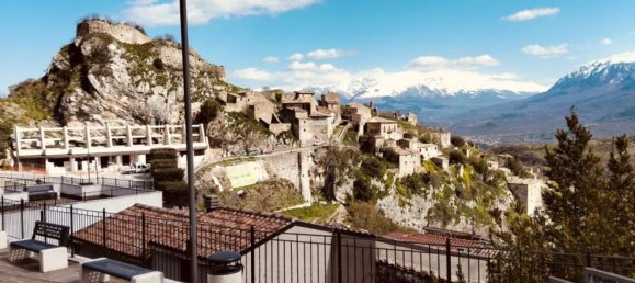 4 bedrooms House in Pescosansonesco, Italy No. 344286 16