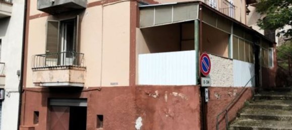 4 bedrooms House in Pescosansonesco, Italy No. 344286 2