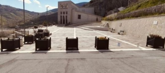 4 bedrooms House in Pescosansonesco, Italy No. 344286 32