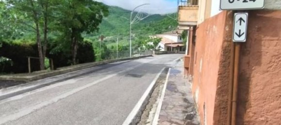 4 bedrooms House in Pescosansonesco, Italy No. 344286 14