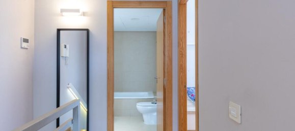 Villa de 4 dormitorios en València, Spain No. 167533 16