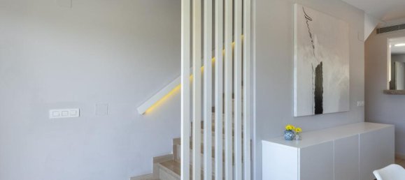 Villa de 4 dormitorios en València, Spain No. 167533 15