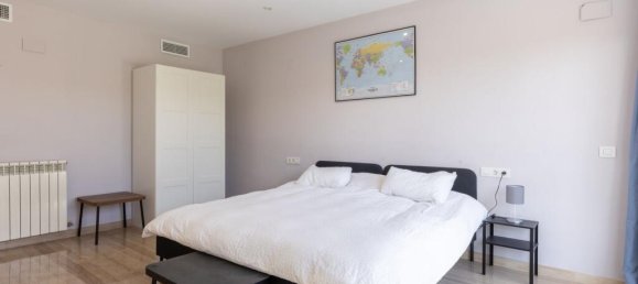 Villa de 4 dormitorios en València, Spain No. 167533 27