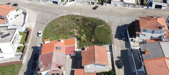 390m² Land in Trofa, Portugal No. 48055 8