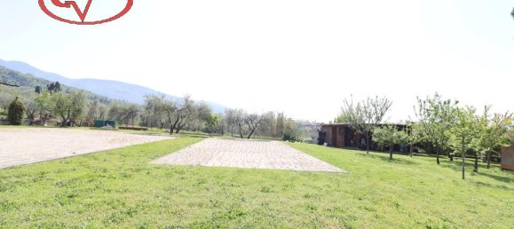 Villa de 6 divisões em Loro Ciuffenna, Italy N.º 232649 3