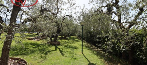 Villa de 6 divisões em Loro Ciuffenna, Italy N.º 232649 11