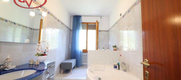 Villa de 6 divisões em Loro Ciuffenna, Italy N.º 232649 56