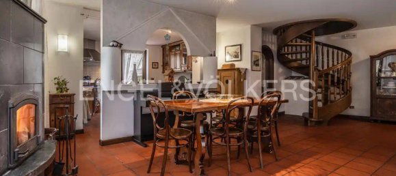 Вилла с 13 спальнями в Мале, Италия № 105568 15