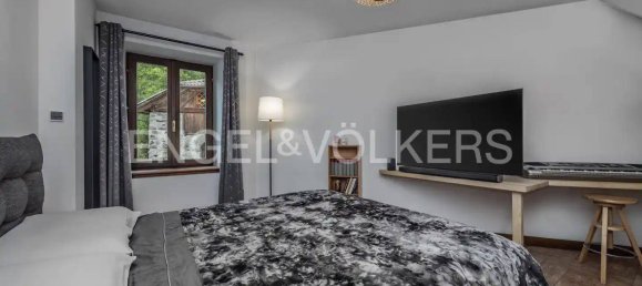 Вилла с 13 спальнями в Мале, Италия № 105568 20