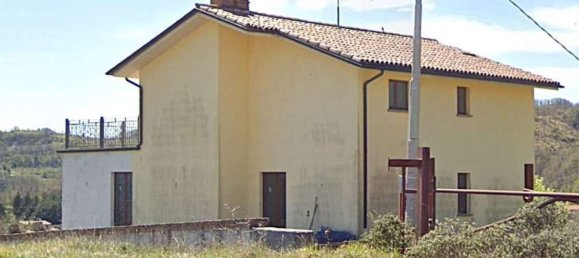 5 bedrooms House in Gubbio, Italy No. 353182 9