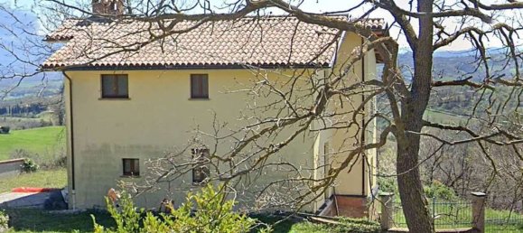 5 bedrooms House in Gubbio, Italy No. 353182 13
