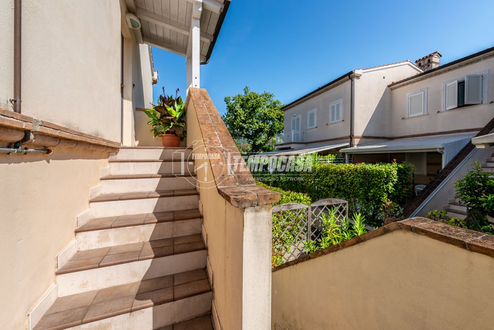 Квартира с 2 спальнями в Сироло, Италия № 312563