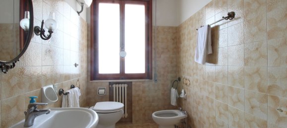 5 rooms Apartment in Vinci, Italy No. 289693 5