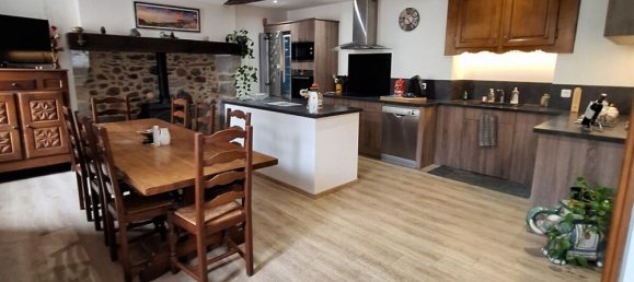 6 bedrooms House in Occitanie, France No. 298644 5