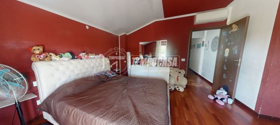 2 Schlafzimmer Wohnung in Cadeo, Italy, Nr. 328690 7