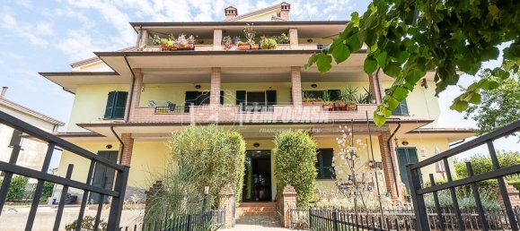 2 Schlafzimmer Wohnung in Cadeo, Italy, Nr. 328690 15