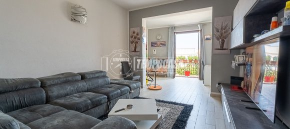2 Schlafzimmer Wohnung in Cadeo, Italy, Nr. 328690 3