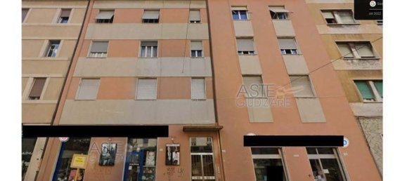 4 bedrooms Apartment in Ancona, Italy No. 331327 3