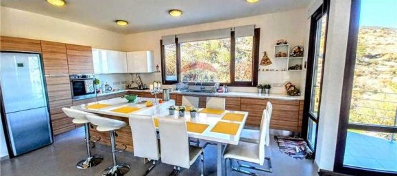 5 bedrooms Villa in Kalopanayiotis, Cyprus No. 17065 16