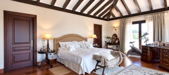 5 bedrooms Villa in Malaga, Spain No. 102943 26