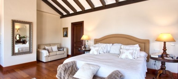 5 bedrooms Villa in Malaga, Spain No. 102943 29