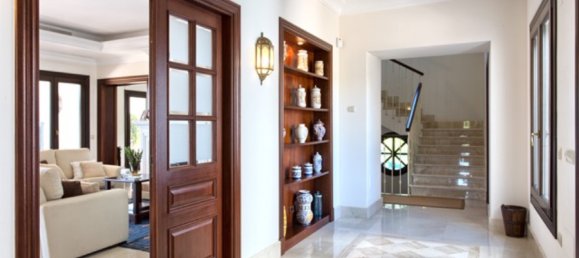 5 bedrooms Villa in Malaga, Spain No. 102943 48