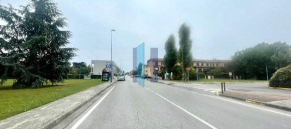 4 rooms House in Brescia, Italy No. 130142 6