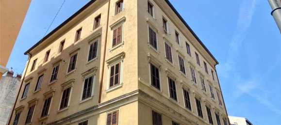 Studio in Trieste, Italy, Nr. 284226 11