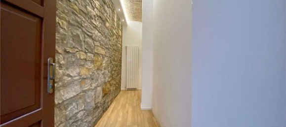 Studio in Trieste, Italy, Nr. 284226 2