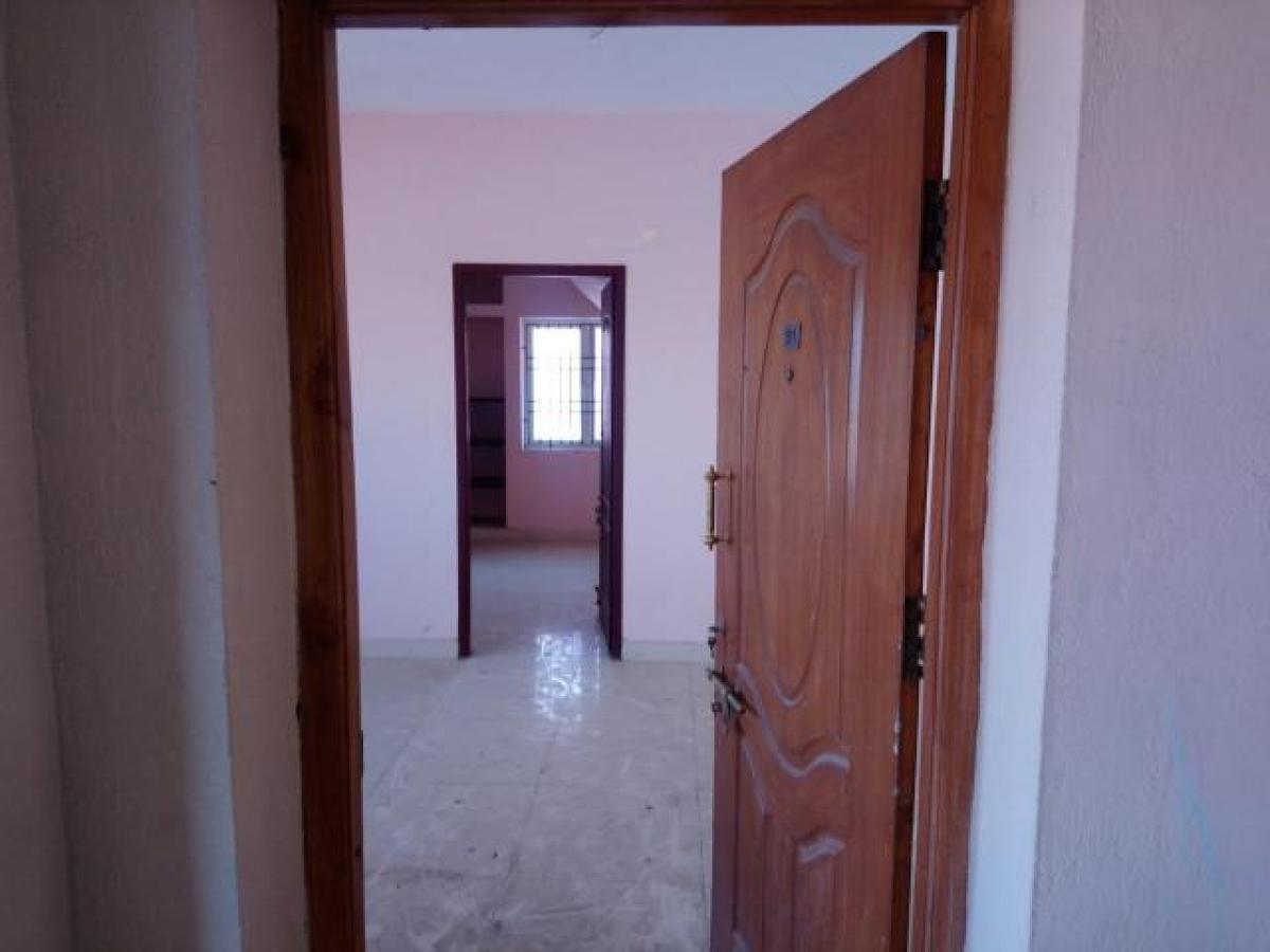 3 bedrooms House in Chennai, India No. 27762