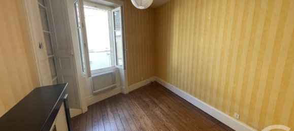 3 bedrooms House in Chateauroux, France No. 254758 5