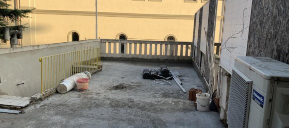 3 rooms Apartment in Florence, Italy No. 33013 4