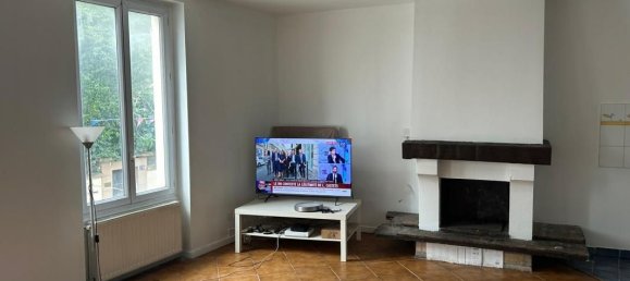 Dúplex de 2 dormitorios en Romainville, France No. 176199 6