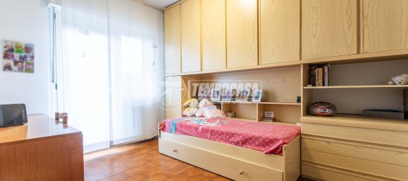 4-Zimmer Villa in Limbiate, Italy, Nr. 181968 6