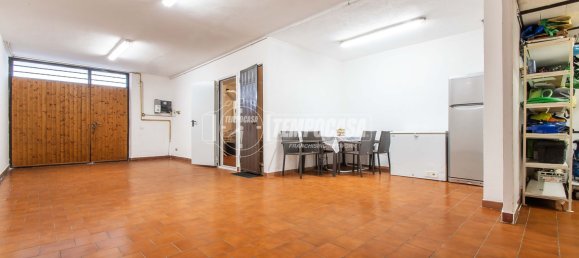 4-Zimmer Villa in Limbiate, Italy, Nr. 181968 23