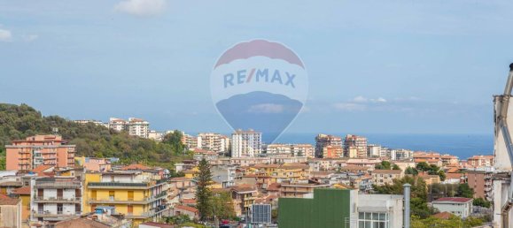 4 rooms Apartment in Catania, Italy No. 65657 10