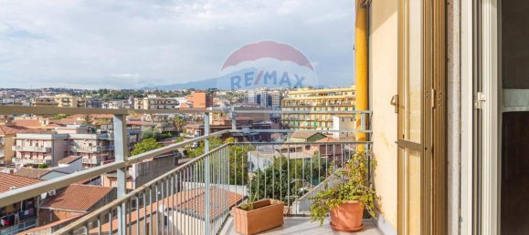 4 rooms Apartment in Catania, Italy No. 65657 26