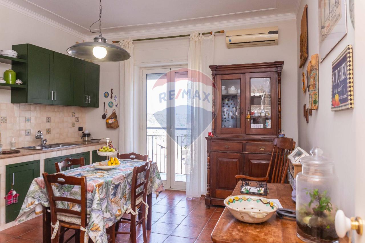4 rooms Apartment in Catania, Italy No. 65657