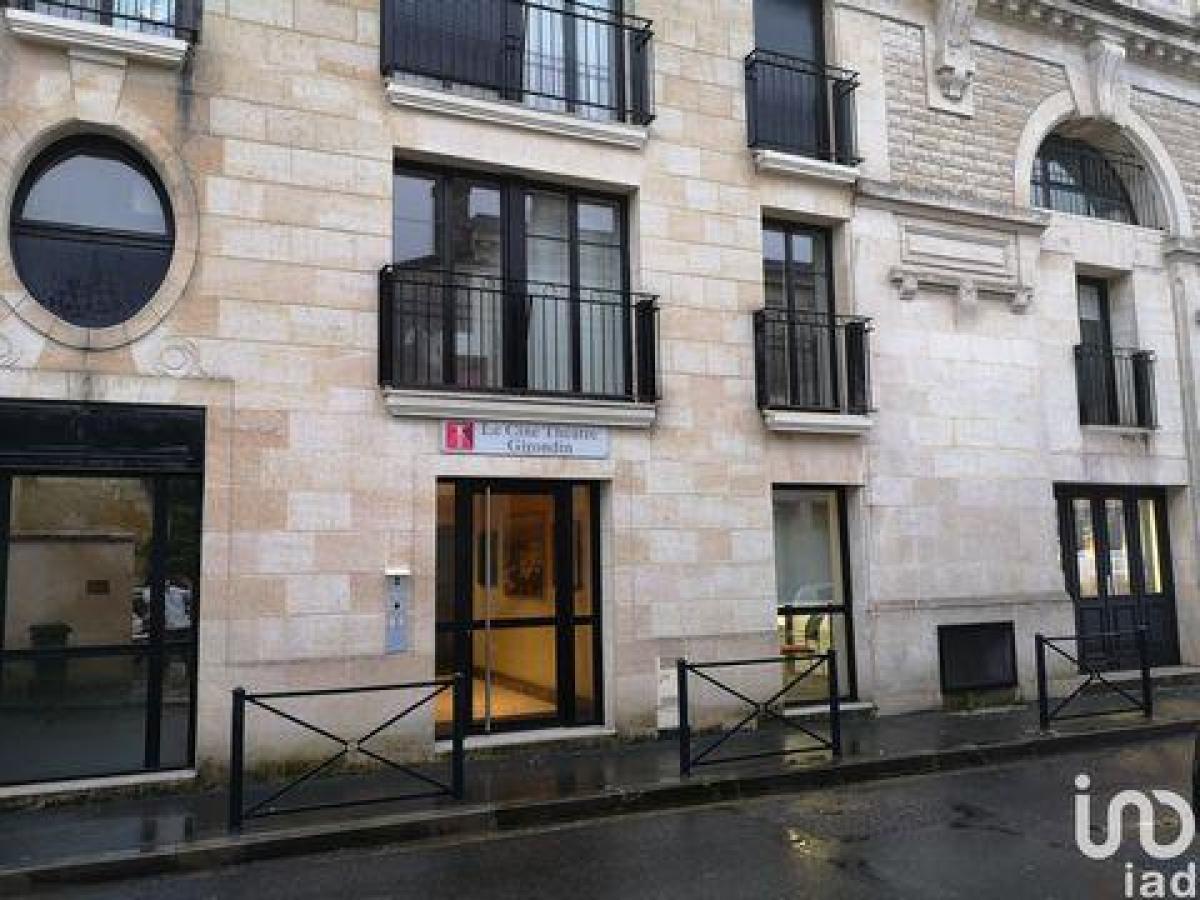 Studio in the Condo in Bordeaux, France No. 3356