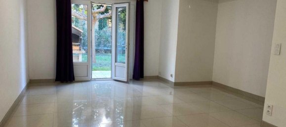 2 bedrooms Villa in Violes, France No. 195914 7