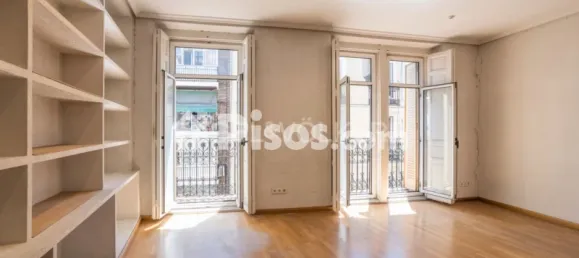 Apartamento de 2 dormitorios en Madrid, Spain No. 185553 22