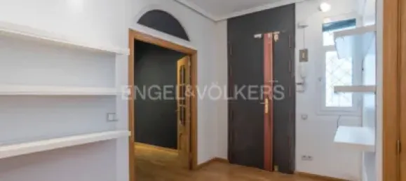 Apartamento de 2 dormitorios en Madrid, Spain No. 185553 10