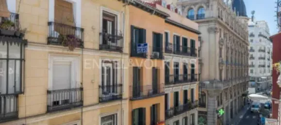 Apartamento de 2 dormitorios en Madrid, Spain No. 185553 23