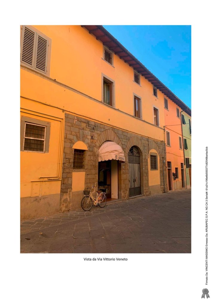 5 rooms Apartment in Castelfranco Piandiscò, Italy No. 190011