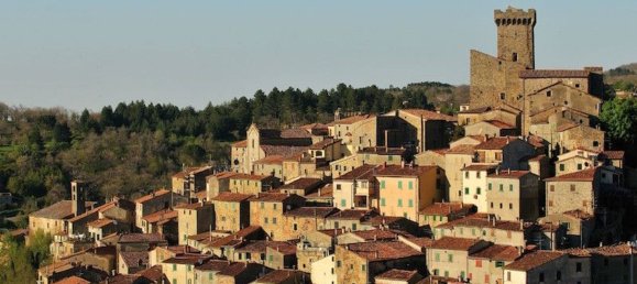 5 rooms Apartment in Castelfranco Piandiscò, Italy No. 190011 16