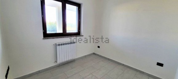 3 rooms Apartment in Viterbo, Italy No. 140441 14