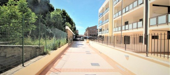 3 rooms Apartment in Viterbo, Italy No. 140441 17