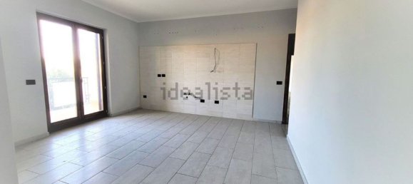 3 rooms Apartment in Viterbo, Italy No. 140441 8